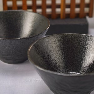 Petra 6.5” Bowl, black,