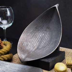 Kinkessho Hagate Rectangular Bowl/ Leaf Shape